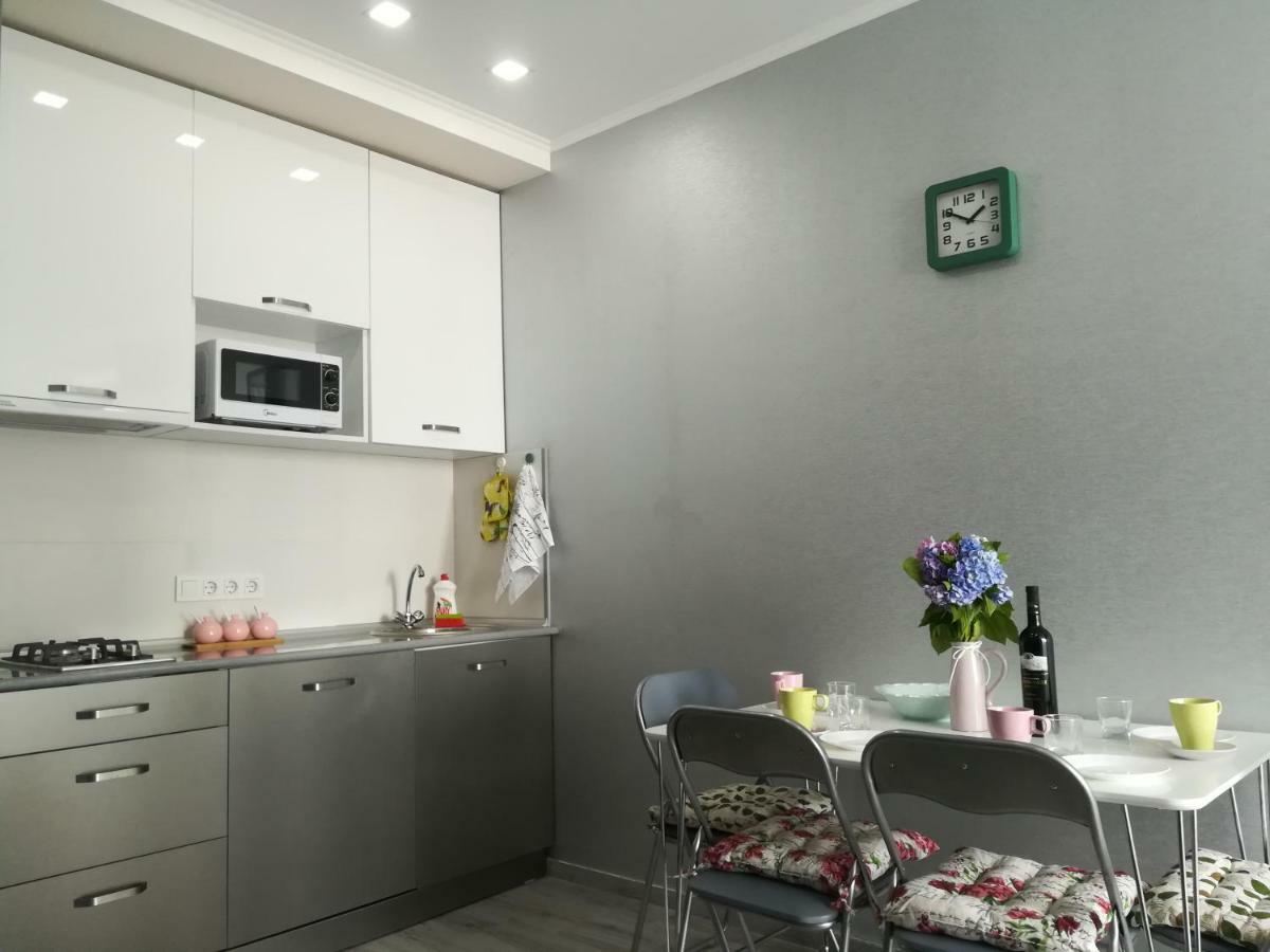 Apartament In Real Pealce In Batumi Exterior photo