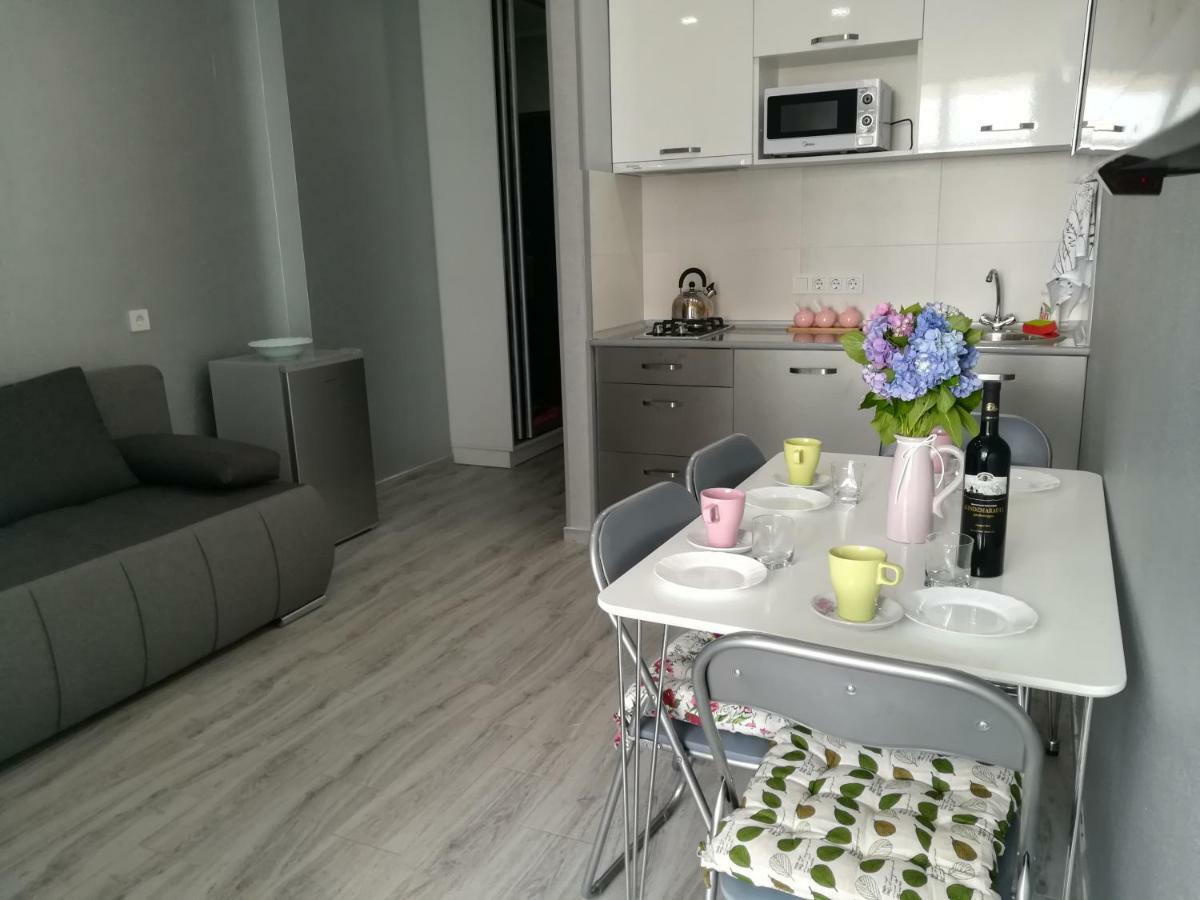 Apartament In Real Pealce In Batumi Exterior photo